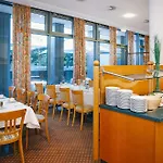 Vienna House Easy By Wyndham 4* Trier