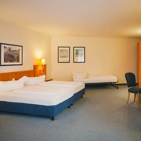 Vienna House Easy By Wyndham Otel 4*