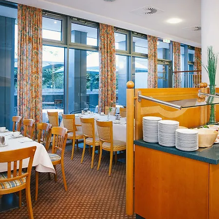 Vienna House Easy By Wyndham 4* Trier