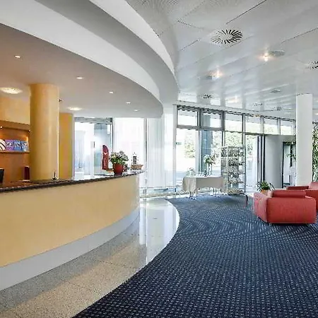 Vienna House Easy By Wyndham מלון טרייר
