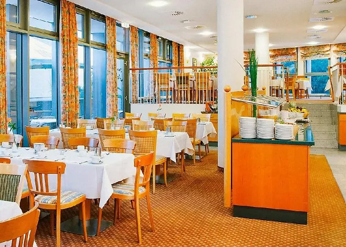 Vienna House Easy By Wyndham 酒店 4*